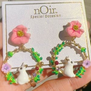 Noir gold tone green pink flowers orange flowers white rabbit circles earrings